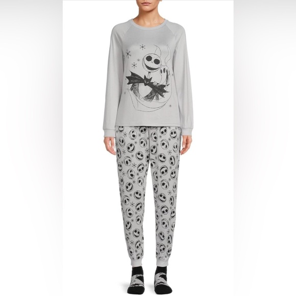 The Nightmare Before Christmas Women's 3 Piece Pajama set - Picture 3 of 6